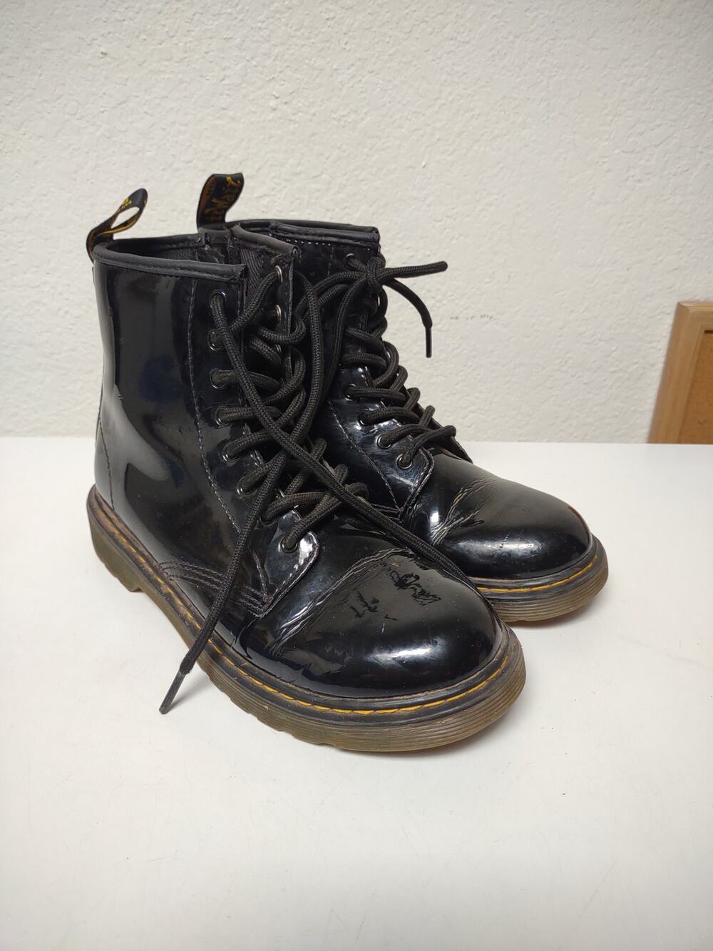 Doc Martens Air Wair patent leather black combat style boots wmn's size 5 mn's 4